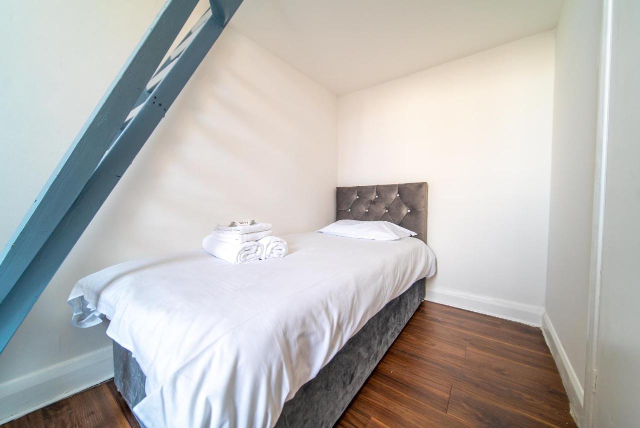 Spacious 2 Bedroom Apartment In Downtown Londra Esterno foto